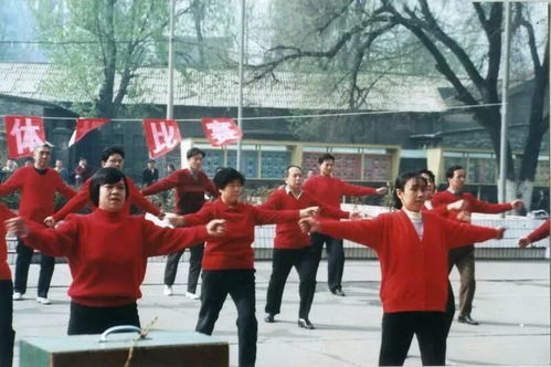 介休紡織廠60年懷舊圖片展文藝演出，看哭很多人